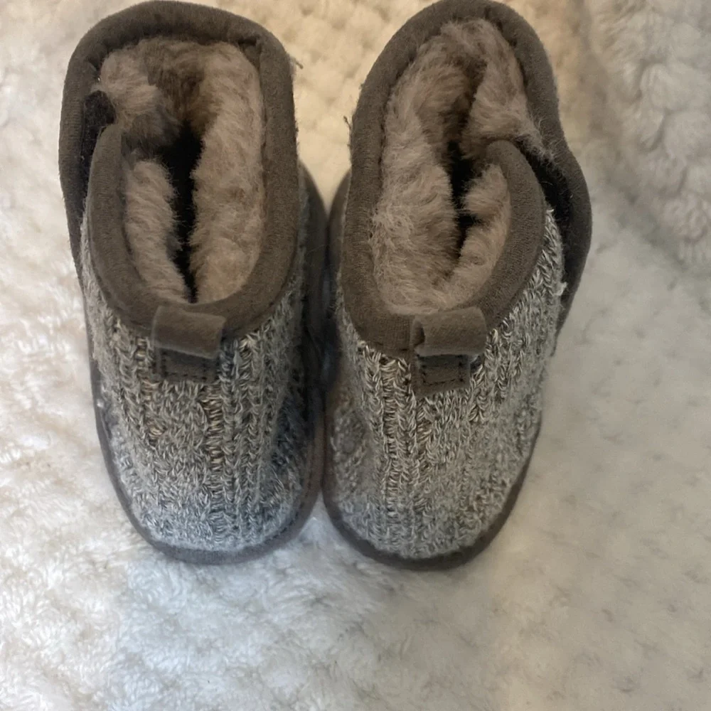 OshKosh baby B’gosh boots shoes